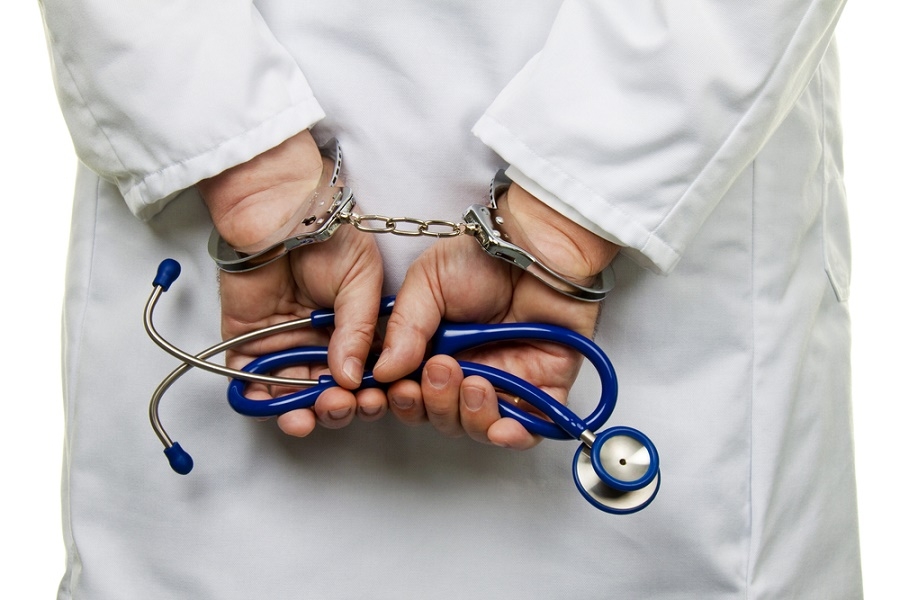 Νέα σύλληψη γιατρού με «φακελάκι»