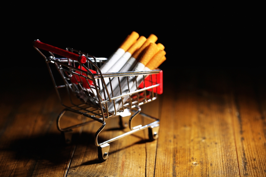 Η πληγή του παράνομου παρεμπορίου προϊόντων καπνού