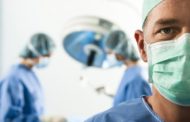 Πλεύρης: Ιδιώτες γιατροί στα απογευματινά χειρουργεία του ΕΣΥ !
