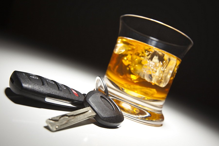 Φάρμακα και αλκοόλ δεν «πηγαίνουν» με την οδήγηση