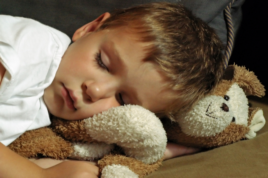 Πως να βοηθήσετε το παιδί σας να κοιμηθεί
