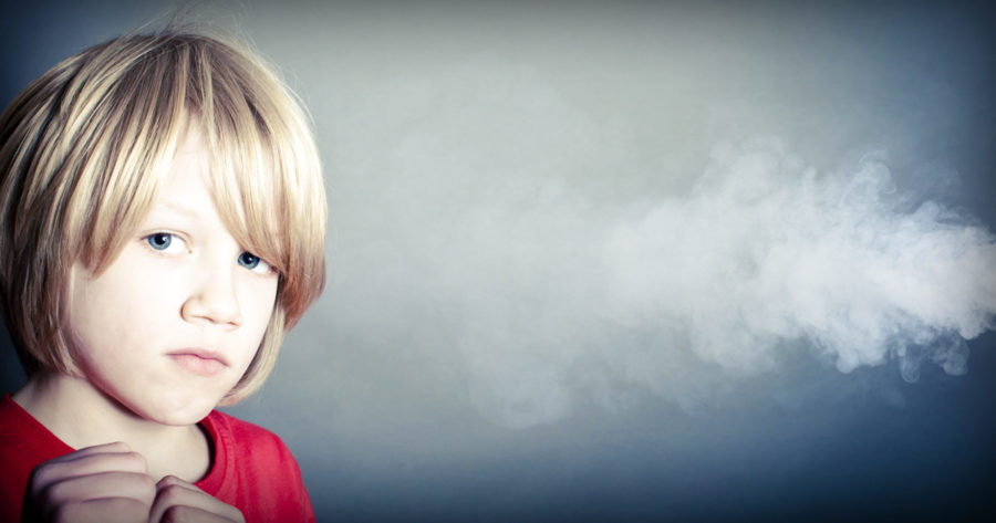Παιδιά καπνιστών διατρέχουν κίνδυνο ως ενήλικες!