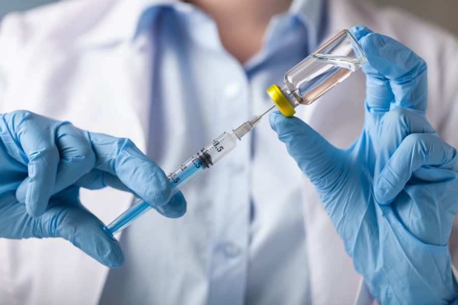 Περισσότεροι υγειονομικοί εμβολιάστηκαν φέτος