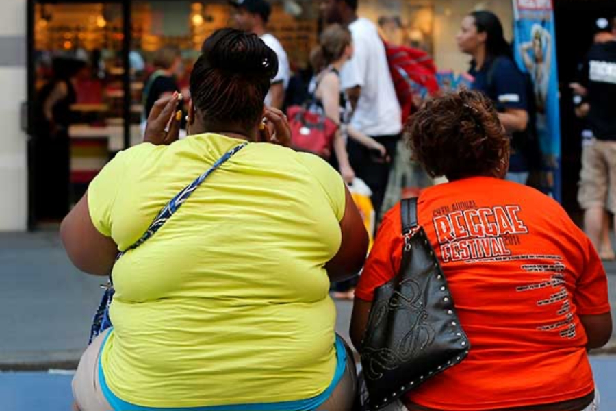 Πώς συνδέονται παχυσαρκία και COVID-19 στους φτωχούς
