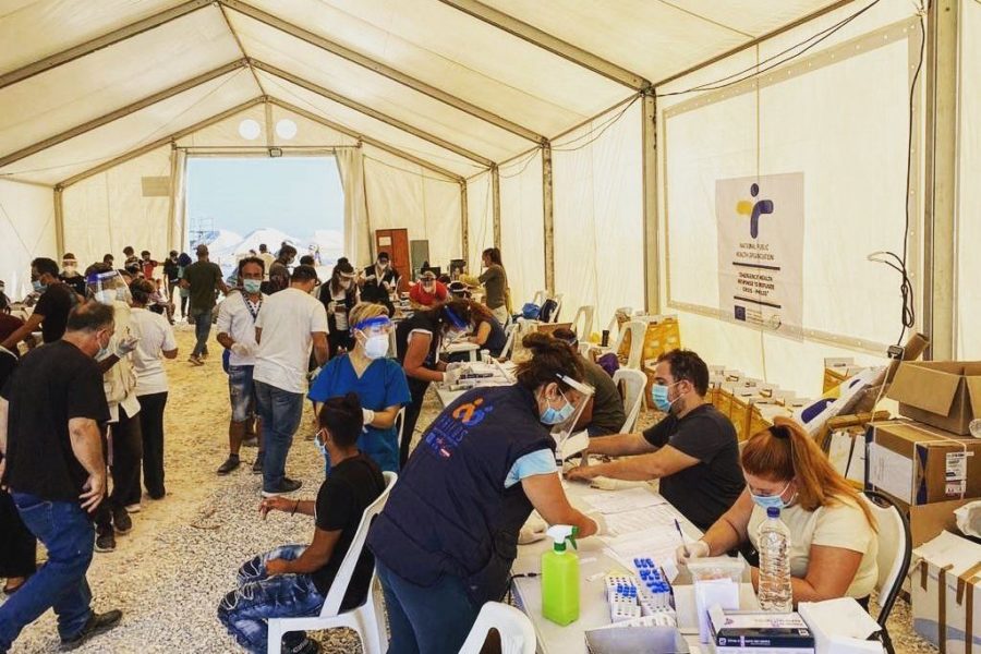 Μαζικά τεστ σε πρόσφυγες στη Μυτιλήνη