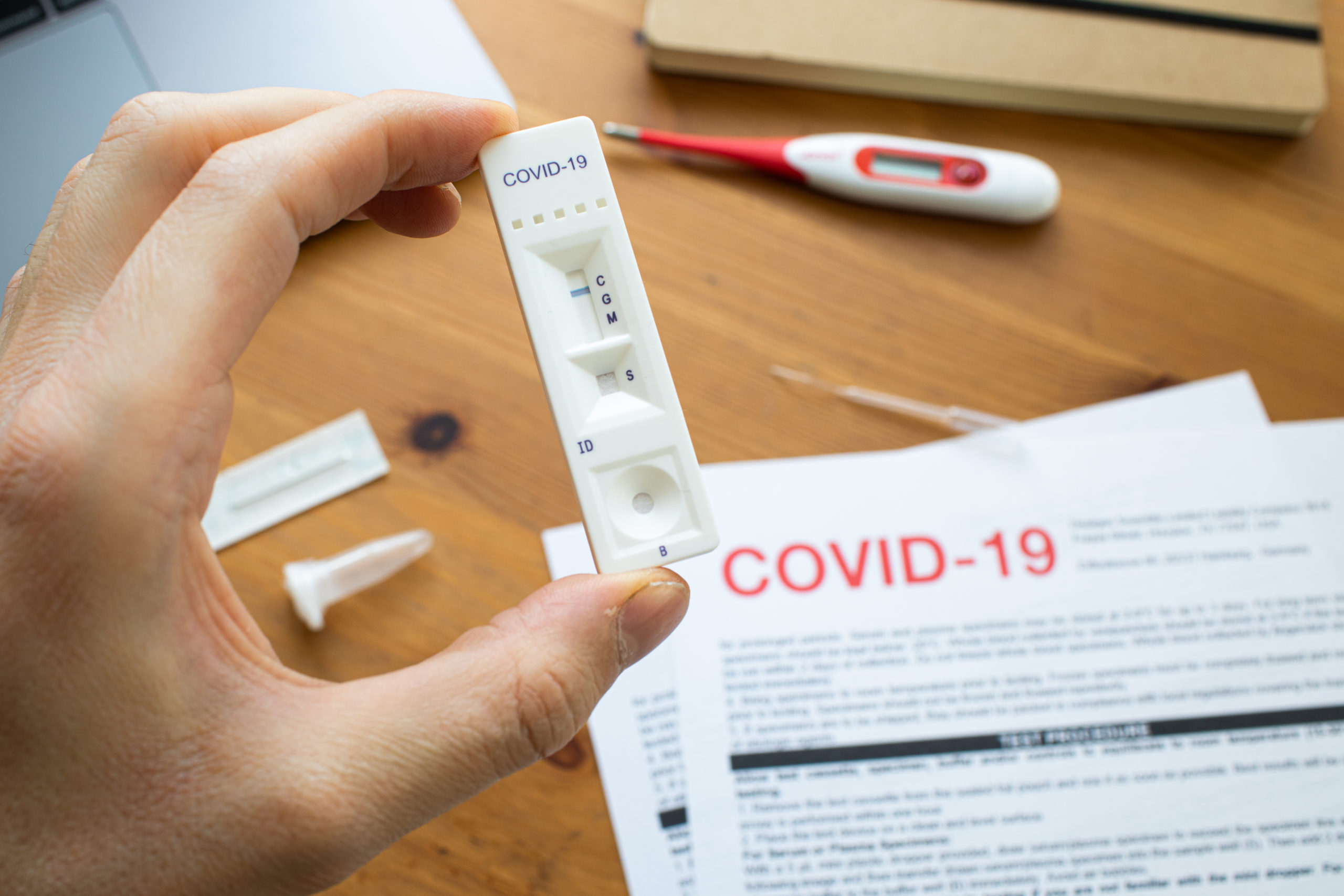 Συνταγογράφηση διαγνωστικών προϊόντων του COVID-19 ζητούν οι φαρμακοποιοί