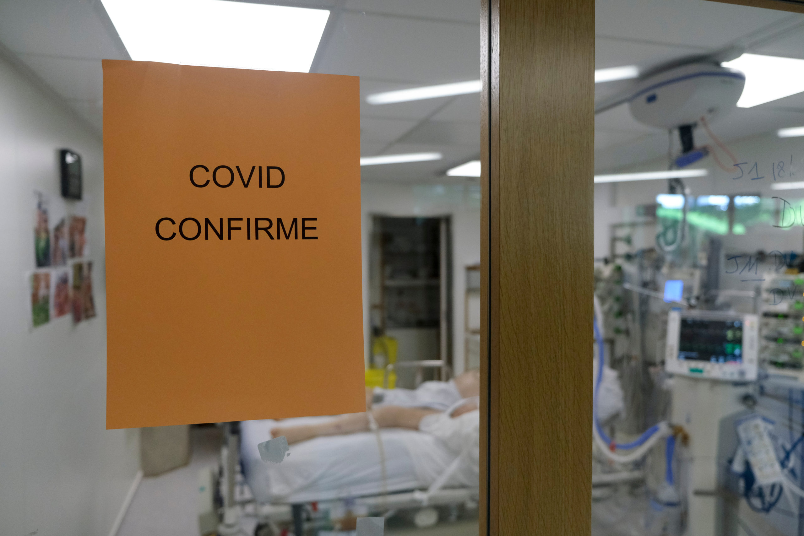 COVID-19: Τα κορτικοστεροειδή κατά της θνητότητας και της πιθανότητας διασωλήνωσης