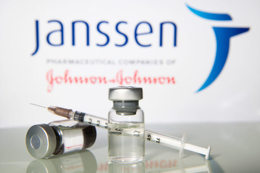 Johnson & Johnson: Αξιολόγηση του εμβολίου για το στέλεχος Όμικρον