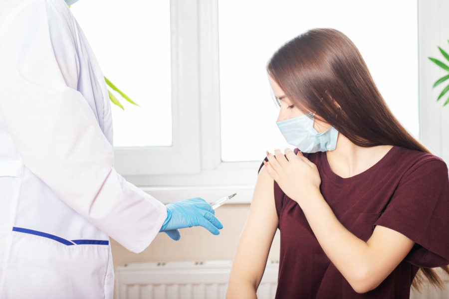 Ποια είναι η αξιολόγηση του εμβολίου της Moderna για εφήβους