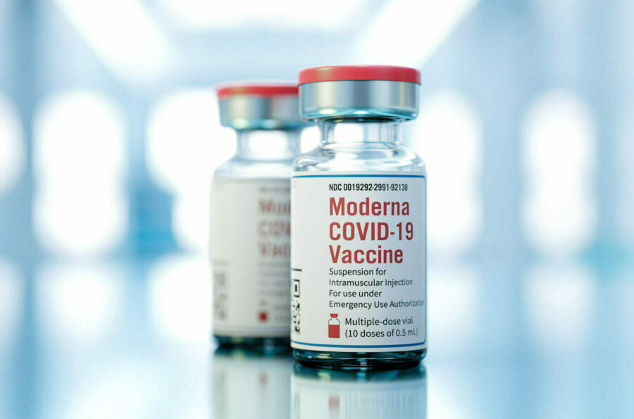 Εγκρίθηκε η αναμνηστική δόση του εμβολίου της Moderna
