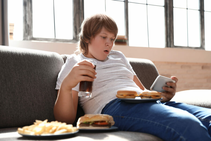 Πως η πληροφορική και η τεχνητή νοημοσύνη καταπολεμούν την παιδική παχυσαρκία