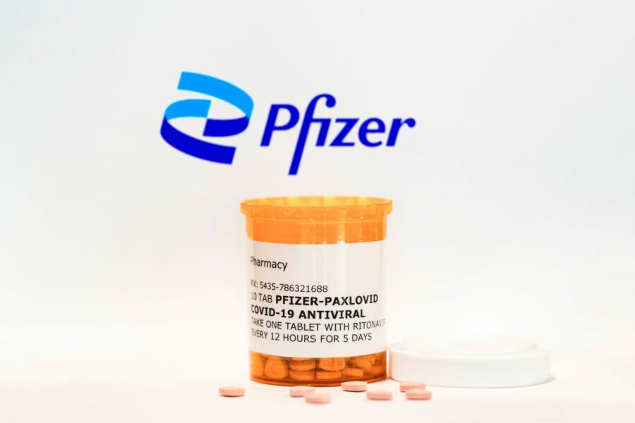 Pfizer: Αίτημα στον FDA για άδεια χρήσης έκτακτης ανάγκης χαπιού έναντι της Covid-19