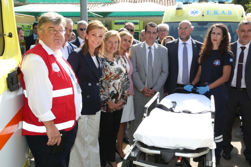 Με 20 ασθενοφόρα ενισχυθηκε το ΕΚΑΒ χάρη σε δωρεά της Ένωσης Ελλήνων Εφοπλιστών