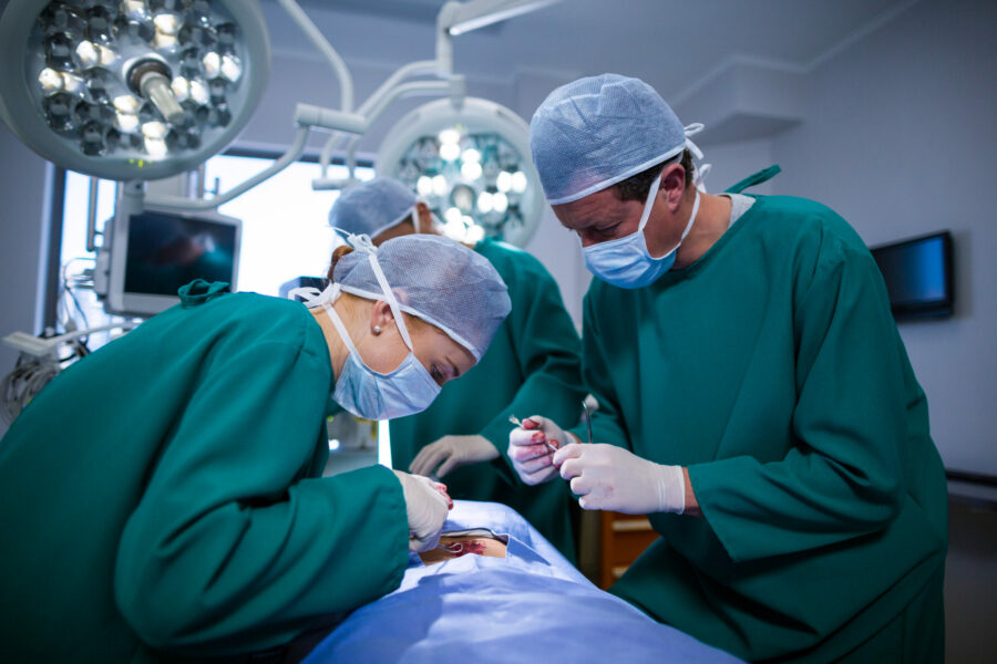 Χρυσοχοΐδης: Συστήνεται Ενιαία Λίστα Χειρουργείων